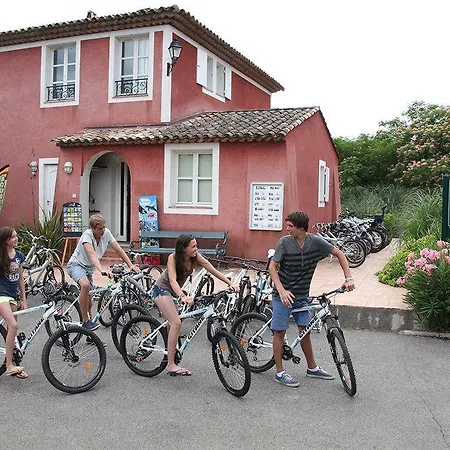 Les Restanques Du Golfe De Saint Tropez * Гримо