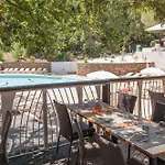 Les Restanques Du Golfe De Saint Tropez * グリモー